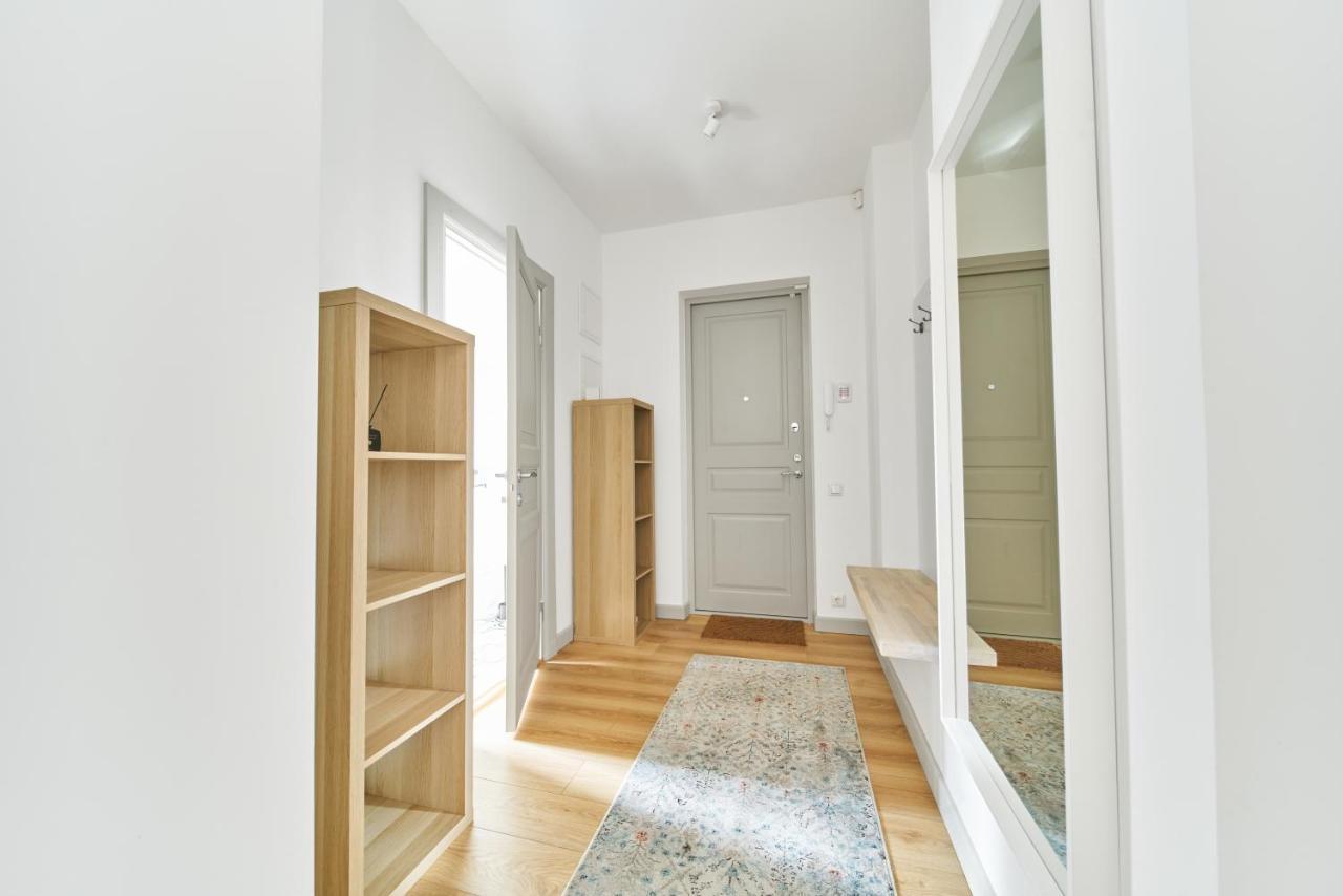 Modern Two-Bedroom Apartment, Vilnius City Centre Exterior photo